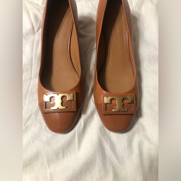 TORY BURCH WOMEN WEDGE SHOES - Picture 1 of 8